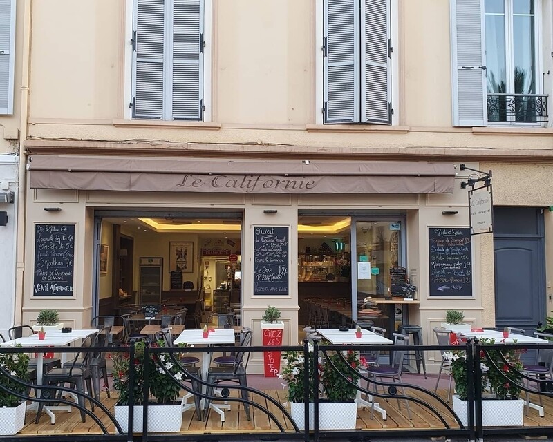 Vente Restaurant  , 80 m2 , 58 places ,  à Cannes  Californie . - 811