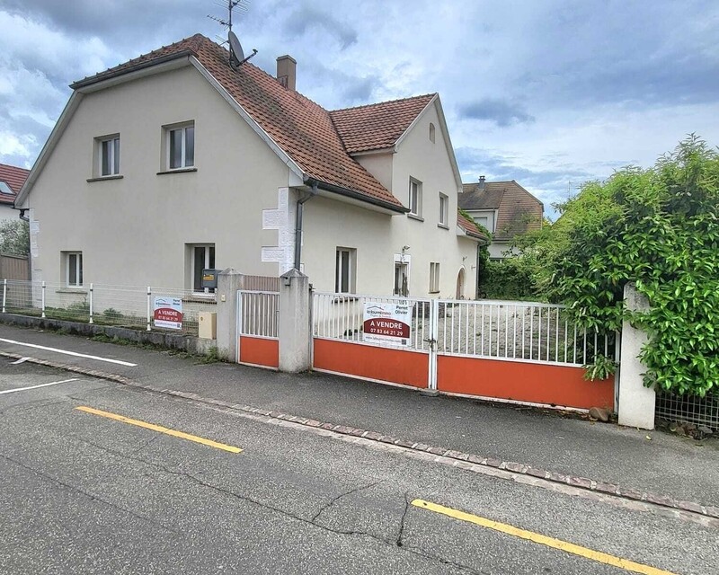 Maison 7 pièces - A9e5f1dc-bc44-4831-9c15-9026946b746a