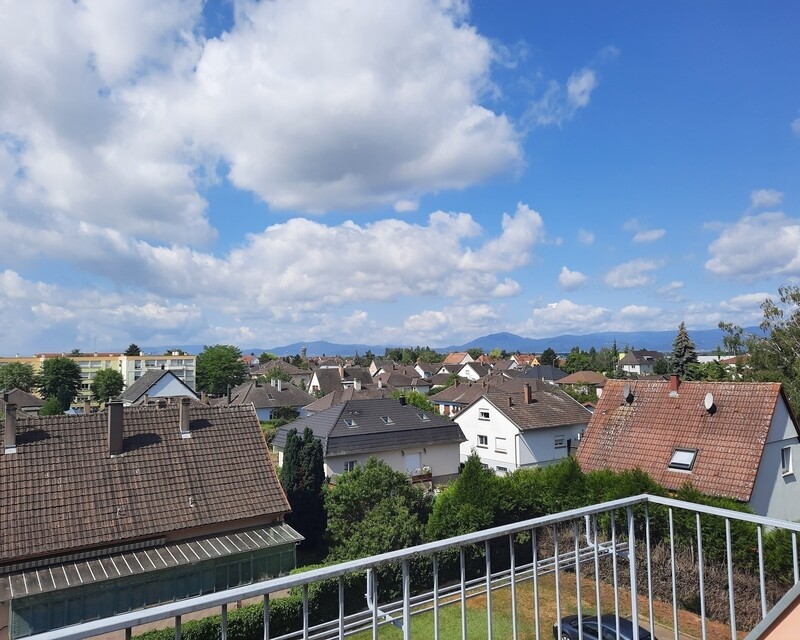 Appartement T3 avec balcon, vue panoramique - 20220721 110557