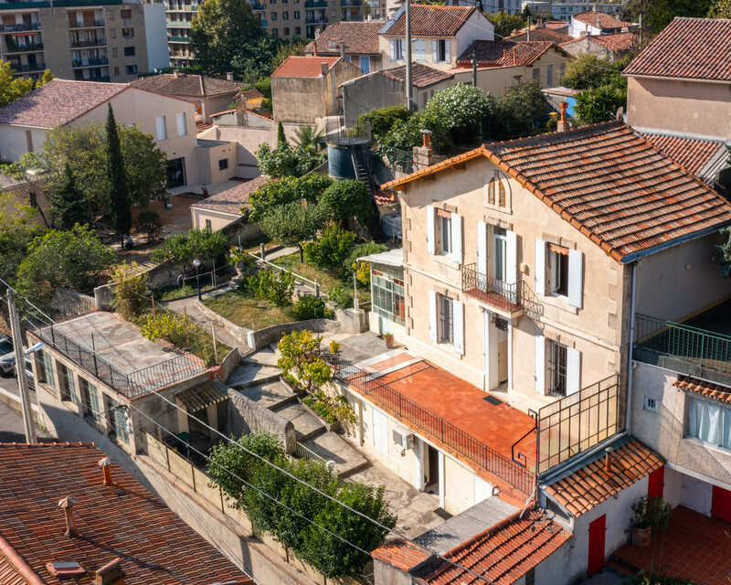 Maison de caractère avec son jardin ensoleillé - Marc-17