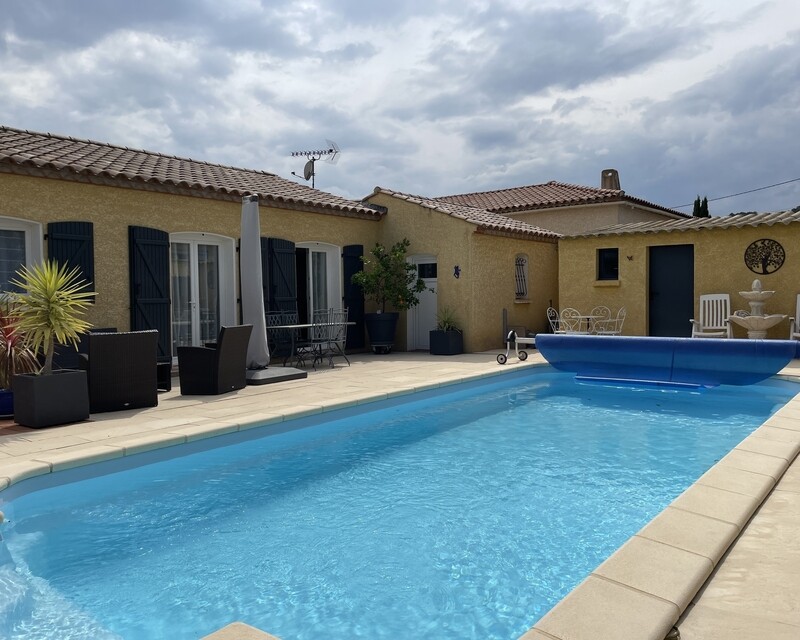 Maison de plain-pied avec 3 chambres , piscine  - Ext piscine