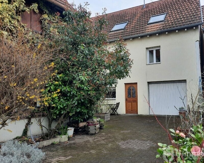 Grand triplex 8 pièces de 170m² env. à Fegersheim - Maison fegersheim-54  7 2