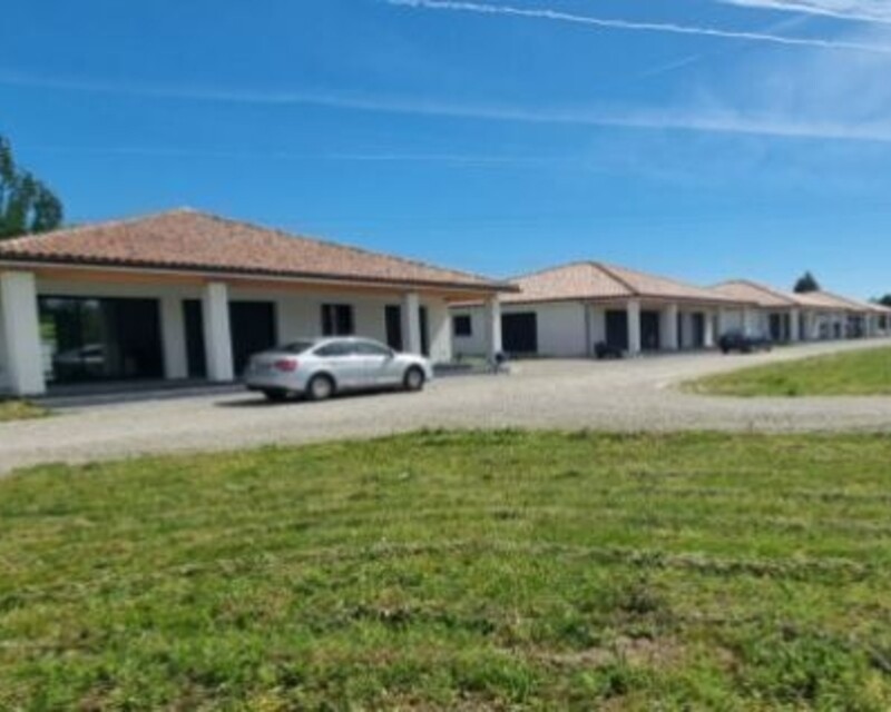 Ensemble immobilier avec terrain constructible - Ambarès et Lagrave - Image000000