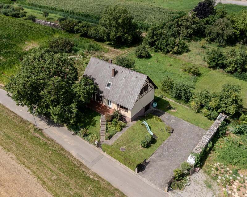 Maison à rénover 6 pièces 150m2 sur un terrain de 7 ares  - Dji 0348-hdr