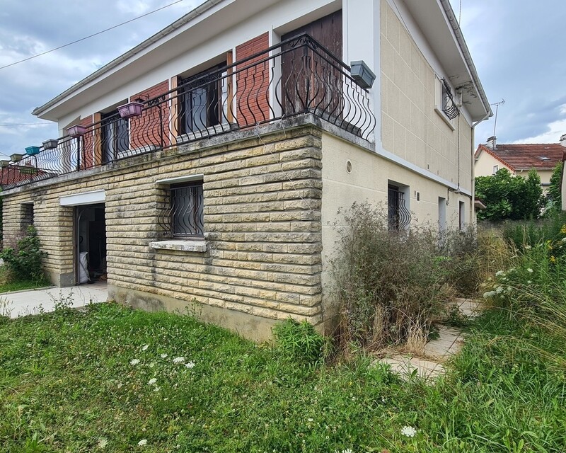 Maison de 280m2, à fort potentiel - 20240715 165413