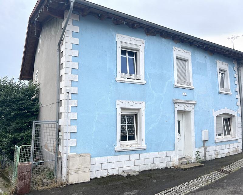 Vends à Brettnach une maison familiale de 146 m2 - Facade de gauche