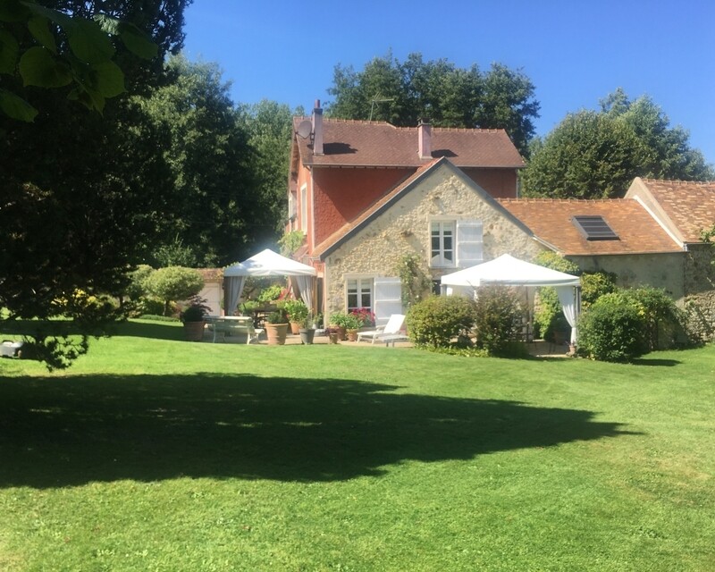 Dans la Vallée de Chevreuse, belle maison sur terrain clos de mur. - Img 1803