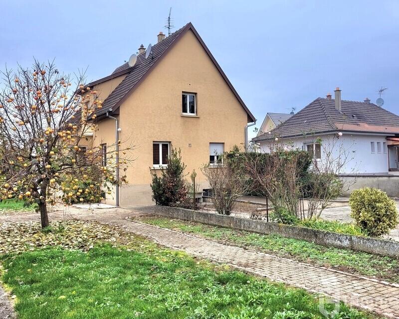 Maison spacieuse de 130 m², 3 garages, et un terrain de 7,30 ares  - 20241113 101103