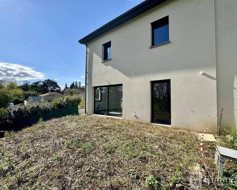 5' de Brignais à Orlienas maison 140 m² 4 ch + bureau jardin 660 m² - Vente-maison-orlienas-jkqb-ptw0