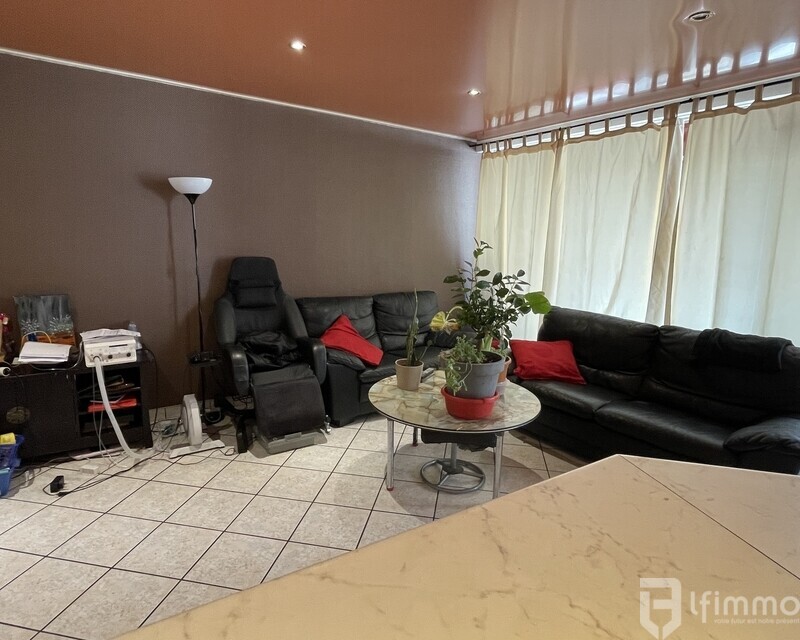 Grand T3 de 74 m² salon 2 ch, balcon 6m² vendu loué - Img 6097