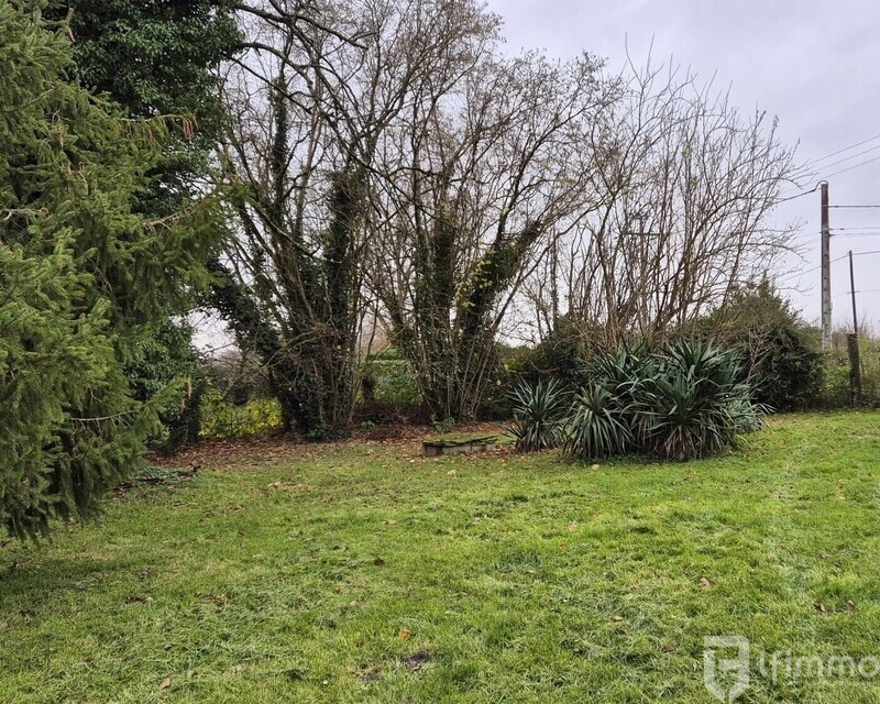 Terrain constructible de 661m² à Beauteuil-Saints - Jardin