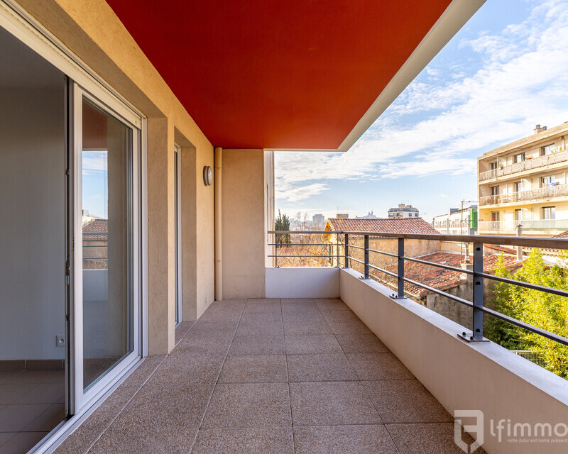 La Timone 13010 Beau T2 de 46m2+Terrasse+Box - 39 rue d algesiras-21