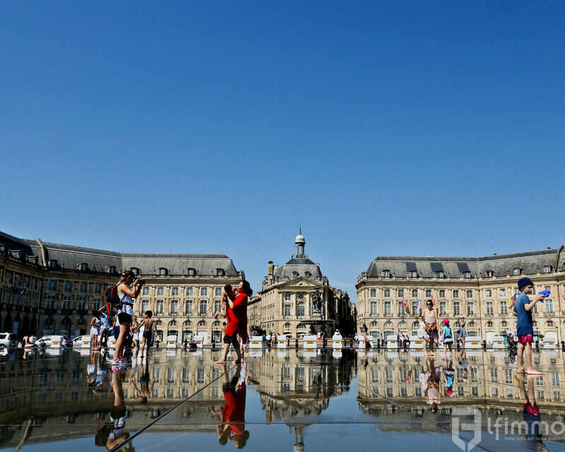 Immeuble  hyper centre ville - Les-plus-belles-photos-de-bordeaux-miroir-deau-flickr-