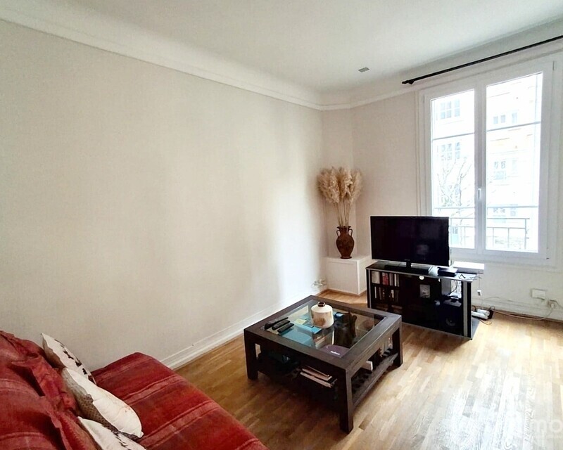 Appartement T2 de 47 m² à Courbevoie - Salon