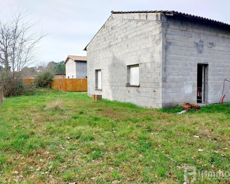 Maison/Entrepôt 100 m2 avec jardin - Facade